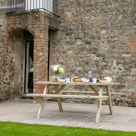 Pasture House 6 펜션