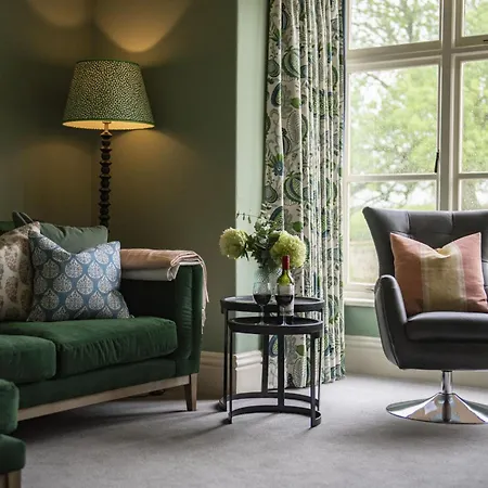 Pasture House 6 Thornton Watlass