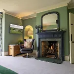 Pasture House 6 *