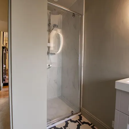 Pasture House 6 別荘 *