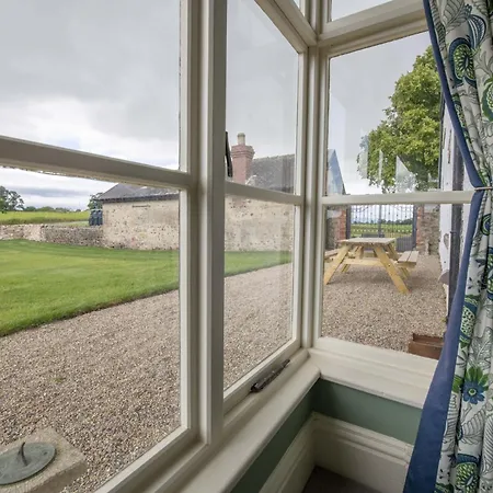 別荘 Pasture House 6